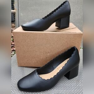 Lauren Conrad Black Scalloped Heel Pumps Size 6.5 New With Out Tag Or Box.